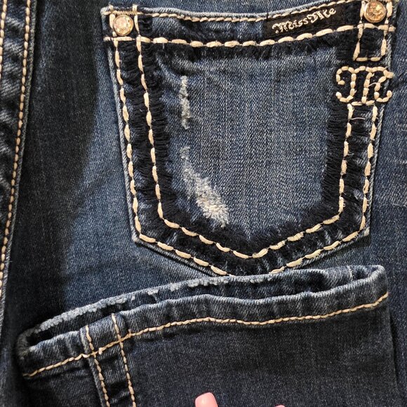 Women's Miss Me Capris Size 25 JPB5014-6 Boyfriend Cut Jeans Denim Pant Distress - Picture 14 of 16